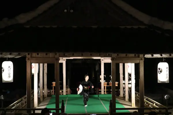 Dedication of Japanese traditional dance