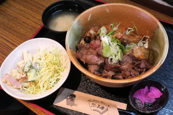 肉丼がオススメ