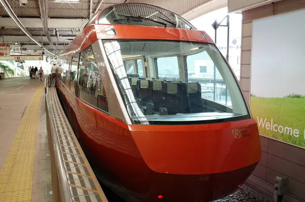 ロマンスカーが便利