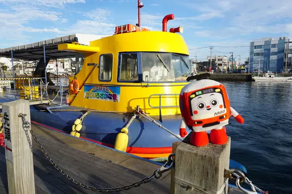 にじいろさかな号