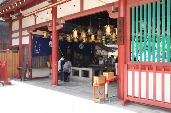 亀井堂