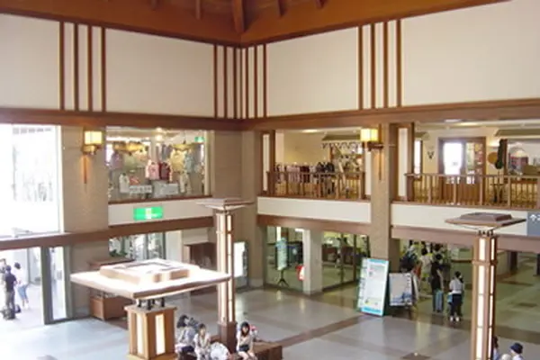 🏠伊豆高原駅 やまもプラザ