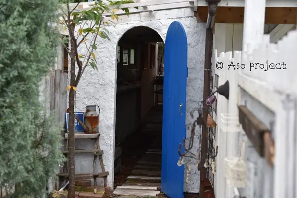 店内への通路