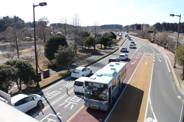 電車なら渋滞知らず