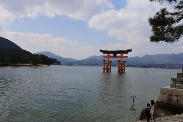 鳥居