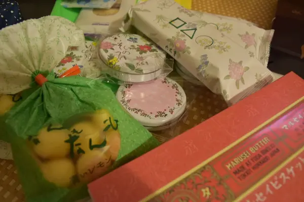 珍しいお菓子たくさん