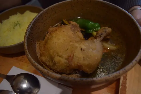 こちらはベーシックなあっさりカレー