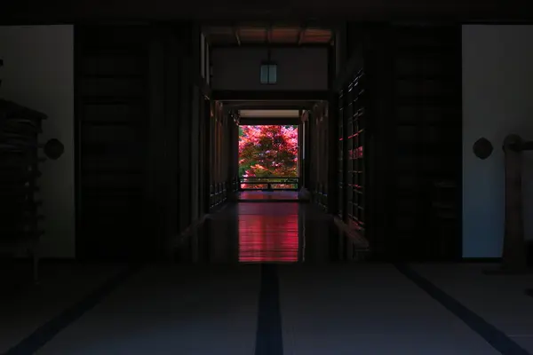 本坊玄関からの絶景