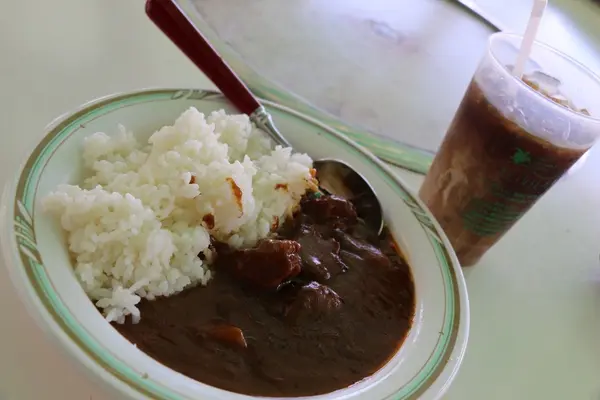 ここの豚のカレーが激ウマでした🐷
