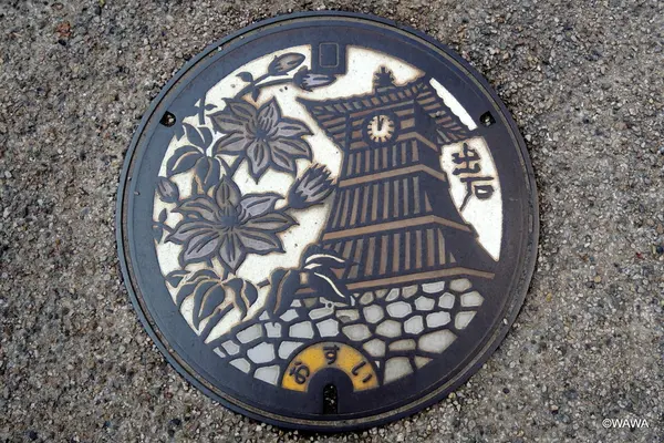 出石のカラーマンホール