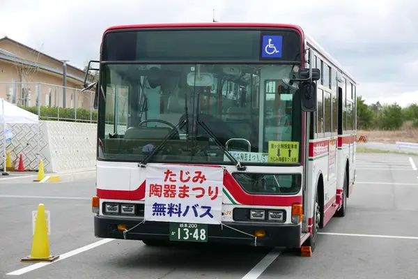 シャトルバスは無料です