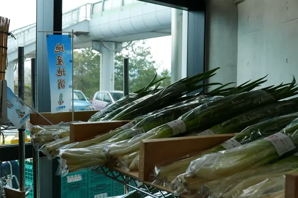 野菜も販売してます