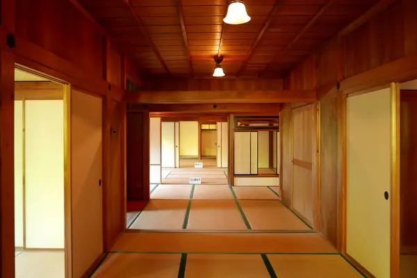 いったい何部屋あるのか