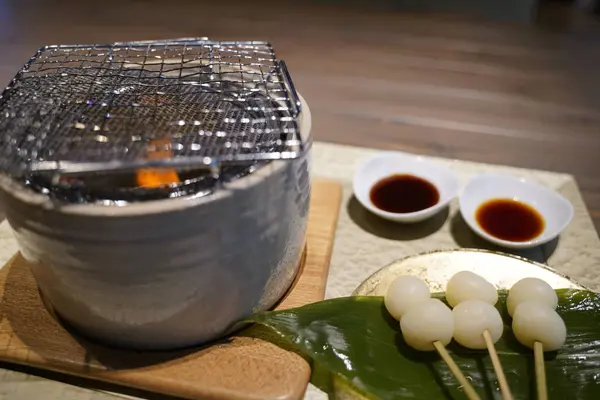 金シャチ横丁団子