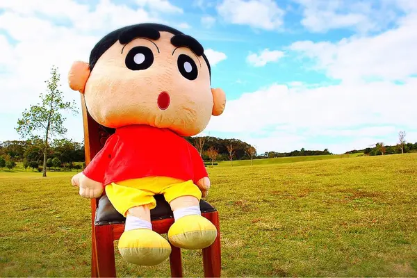 「特大しんちゃん人形」