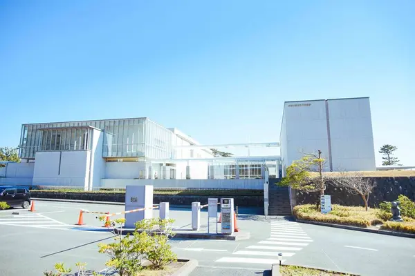 駐車場のほうからパチリ