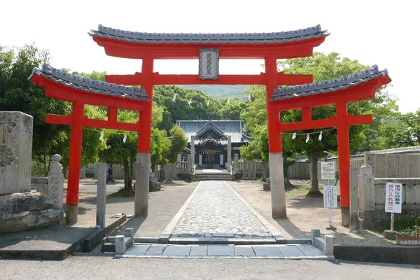珍しい形式の鳥居