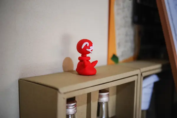 杖じいが店内外にひっそり