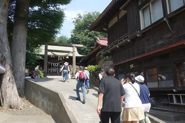 趣のある道を行く