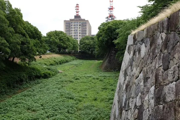 東門