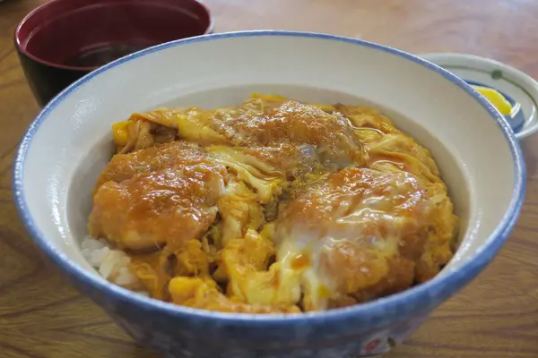 元祖大アサリ丼が名物