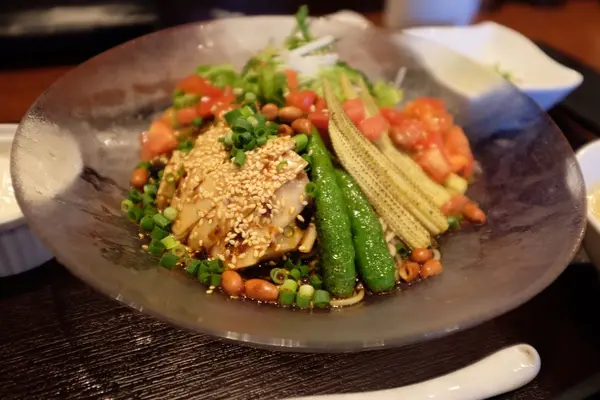 よだれ鶏冷麺