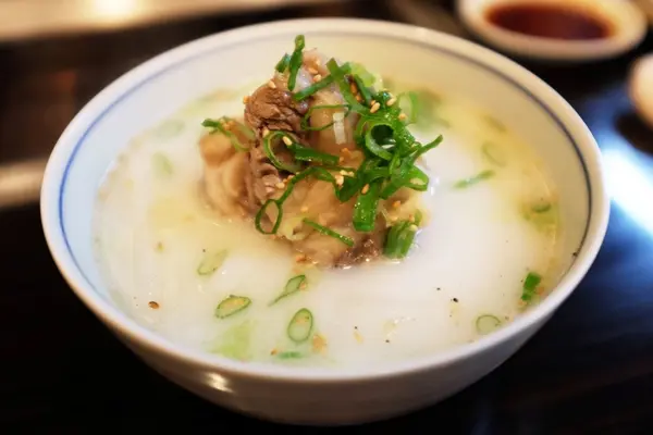コムタン麺