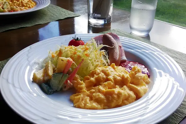 翌朝の朝食プレート
