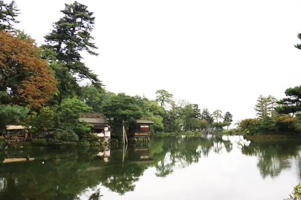 対岸からの眺めも美しい✨