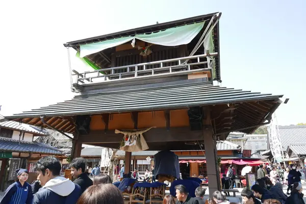 ここがおかげ横丁の中心