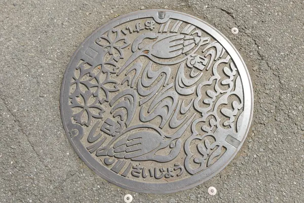 水の町のマンホール