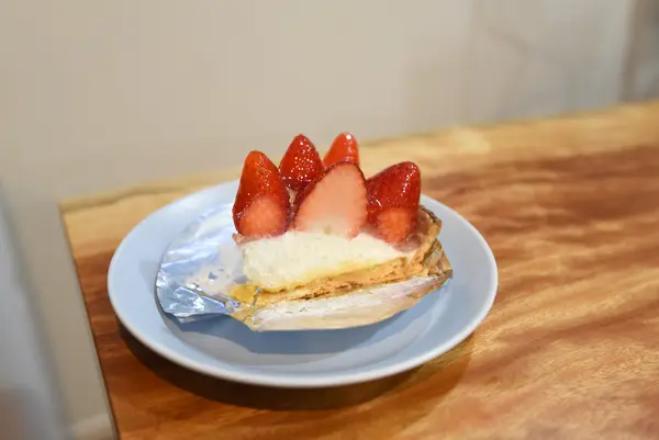 いちごタルト