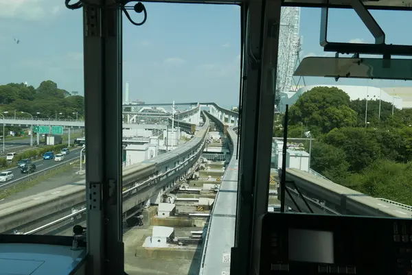 まるでアトラクション