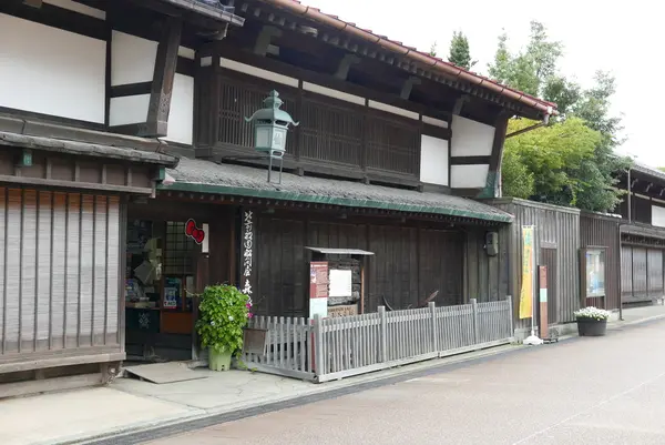 岩瀬に古い町並みがあります
