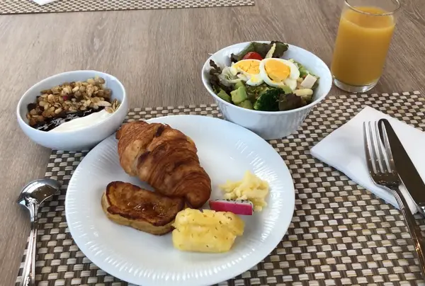 二日目の朝食もここで🍴