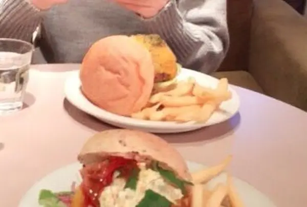 【閉業】J.S. バーガーズ カフェ 原宿店の写真・動画_image_100819