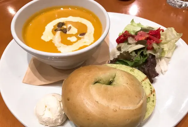 ジュノエスクベーグルカフェ 自由が丘本店の写真・動画_image_107651