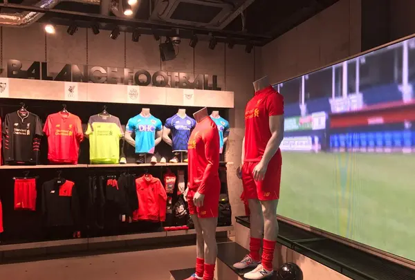 ニューバランス原宿の写真・動画_image_112204