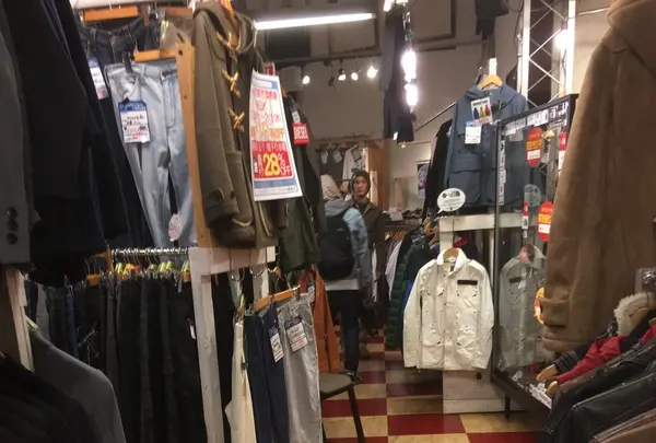 ドンドンダウンオンウェンズデイ 横浜西口店の写真・動画_image_113310