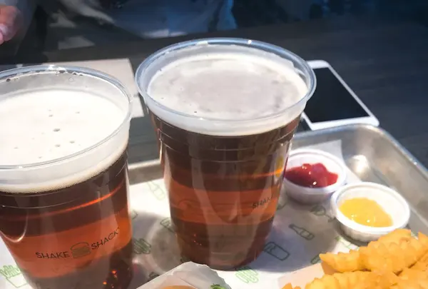 SHAKE SHACK（シェイクシャック） 東京国際フォーラム店の写真・動画_image_116130