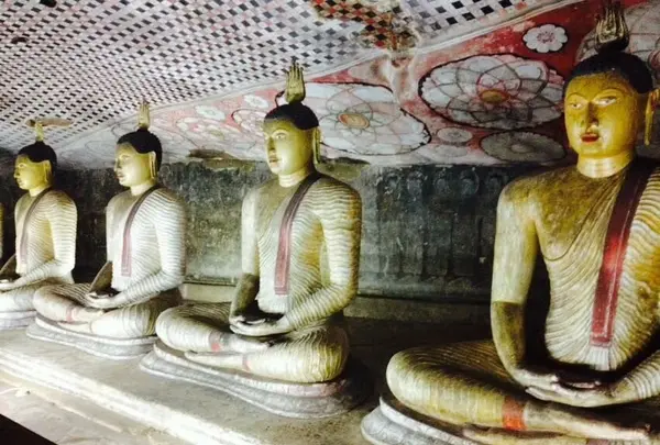 ダンブッラ石窟寺院の写真・動画_image_118223