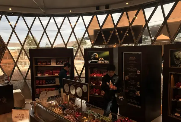 リンツショコラカフェ 軽井沢プリンスショッピングプラザ店の写真・動画_image_118970