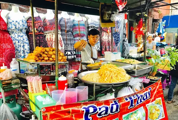 ถนนข้าวสาร（カオサン通り）の写真・動画_image_121796