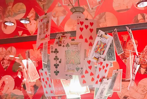 新宿 女子会 魔法の国のアリスの写真・動画_image_122257