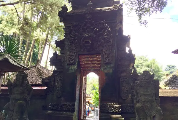 ティルタ・ウンプル（Tirta Empul Temple）の写真・動画_image_124012