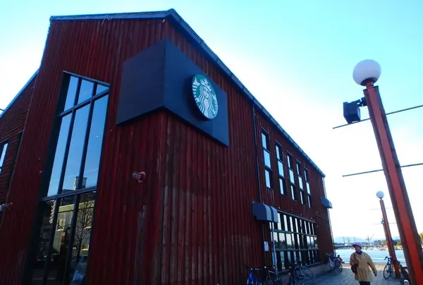スターバックスコーヒー 函館ベイサイド店（STARBUCKS COFFEE）の写真・動画_image_132841