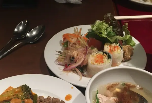 エラワン 新宿東口店の写真・動画_image_136251