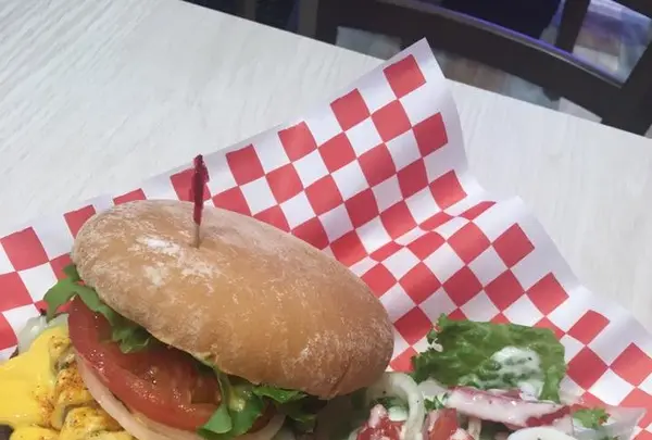 Teddy's Bigger Burgers 横浜みなとみらいワールドポーターズ店の写真・動画_image_141686