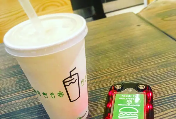 シェイクシャック アトレ 恵比寿店 （SHAKE SHACK） の写真・動画_image_141870