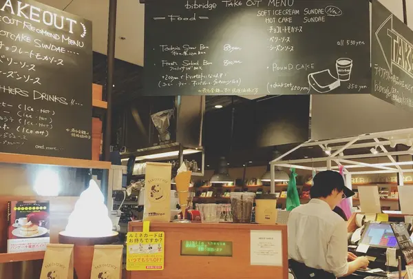 カフェ＆ブックス ビブリオテーク 東京・有楽町（café & books bibliothèque Tokyo Yurakucho）の写真・動画_image_142818